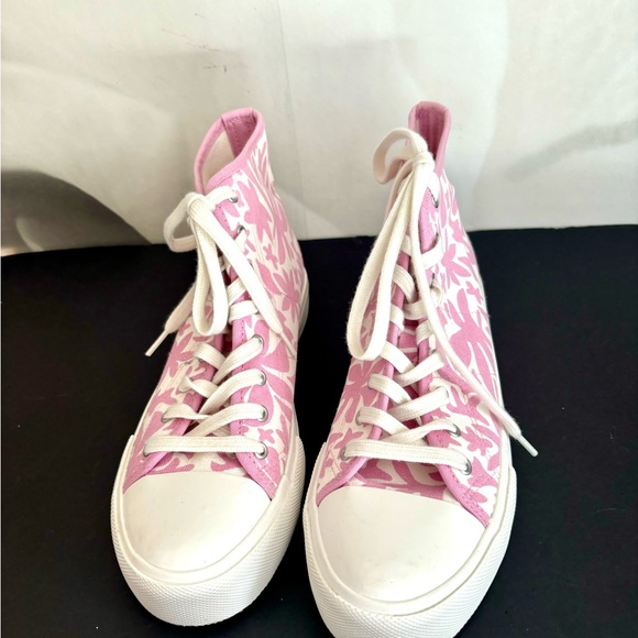 American Eagle sneakers - Picture 3 of 11
